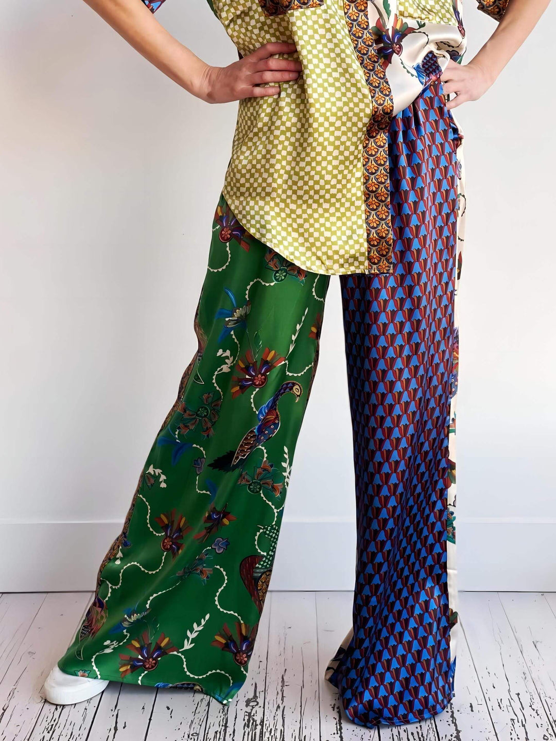 Special Folk Style Printed Loose Pant Set